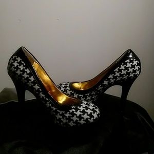 BabyPhat Black n White Heels Pumps